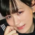 小鳩よもぎの顔写真