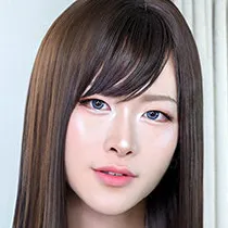 泉美りなの顔写真
